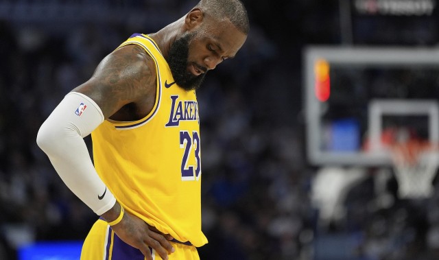 历史第一！詹姆斯与NBA中36.4%的球员当队友或有交锋