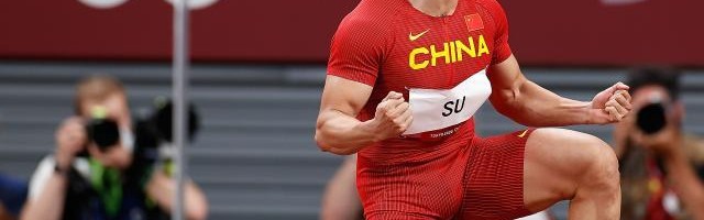 乐鱼体育官网-岁月不负追梦人！苏炳添东京创历史刷新亚洲纪录