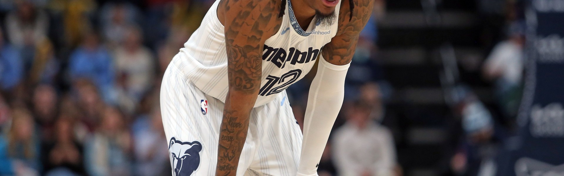 美记：太阳近几周在探索引进控卫的可能 候选为莫兰特&amp;三球&amp;吹杨