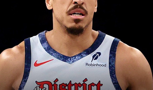 乐鱼网官网入口-队记：布罗格登是无保障合同，尼克斯将在他和沙梅特之间二选一