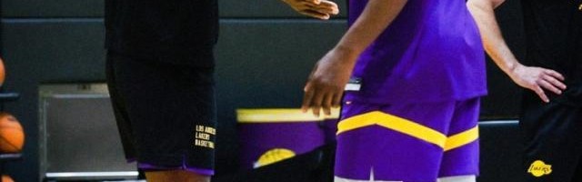 乐鱼网官网-湖人备战季后赛！詹皇加练三种武器，布朗尼扮华子