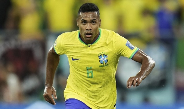 乐鱼网页版-记者：34岁后卫桑德罗小腿肌肉受伤，可能退出本期巴西队