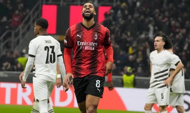 乐鱼网官网-红黑米林制造迷人压迫感，欧联杯争冠算米兰一个！