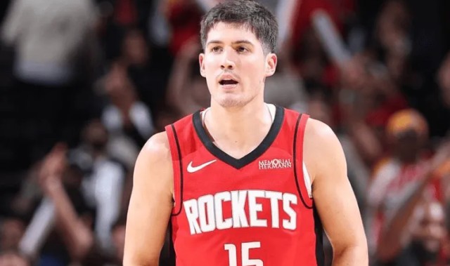 乐鱼网下载-谢泼德谈末节12分：感觉太棒了，我有这表现离不开队友支持