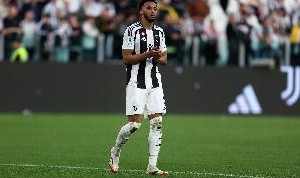 都体：凯利拒绝英超、土超邀约，决心留在尤文图斯证明自己